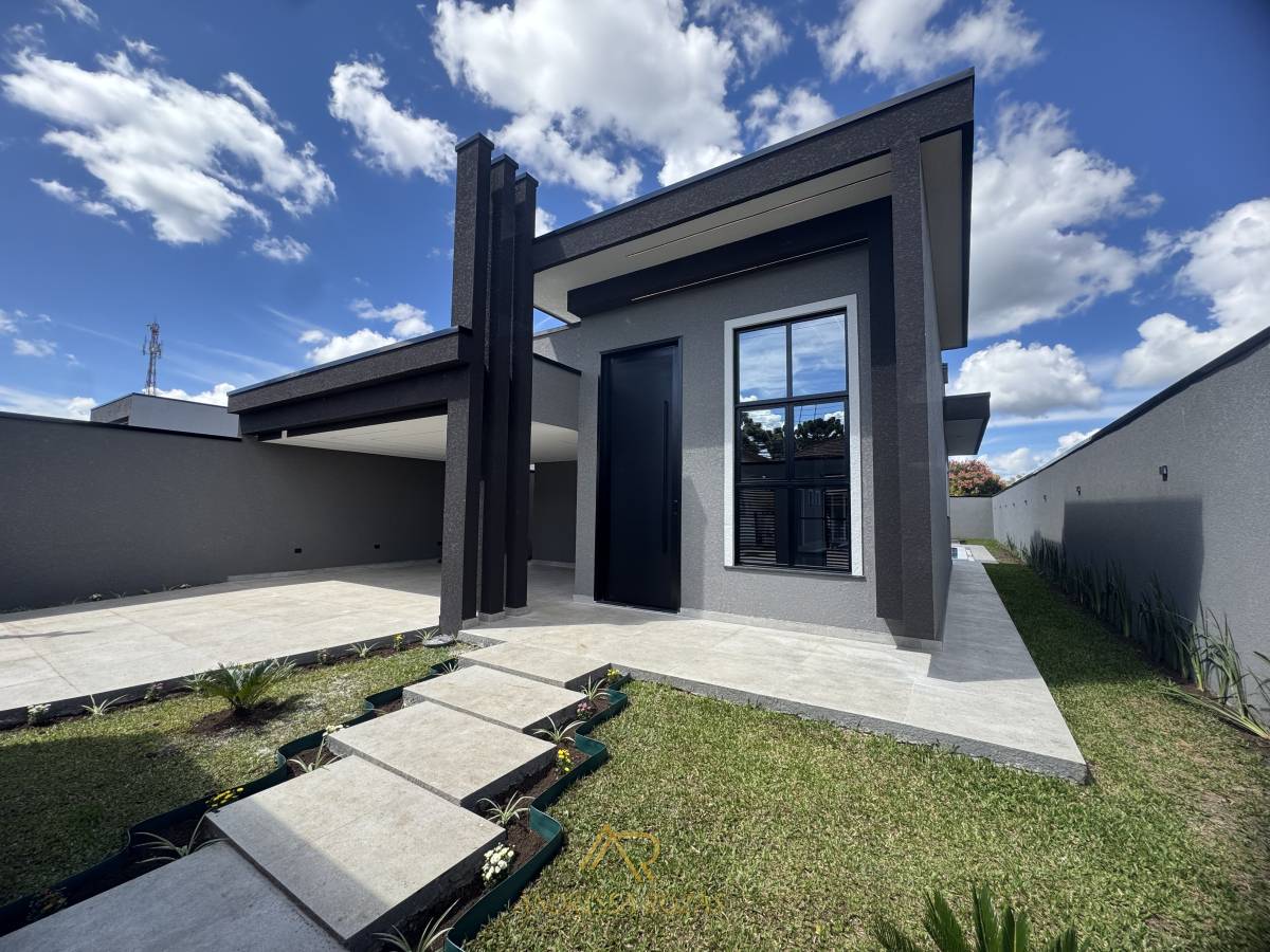 Casa de alto padrão com piscina no centro de Piraquara - Andressa Rozas Corretora de Imóveis